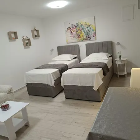 Apartament Maraton *